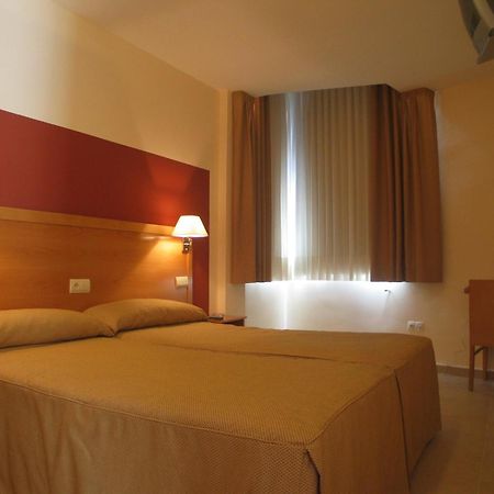 Hostal Ciudad De Caparra Carcaboso Kamer foto