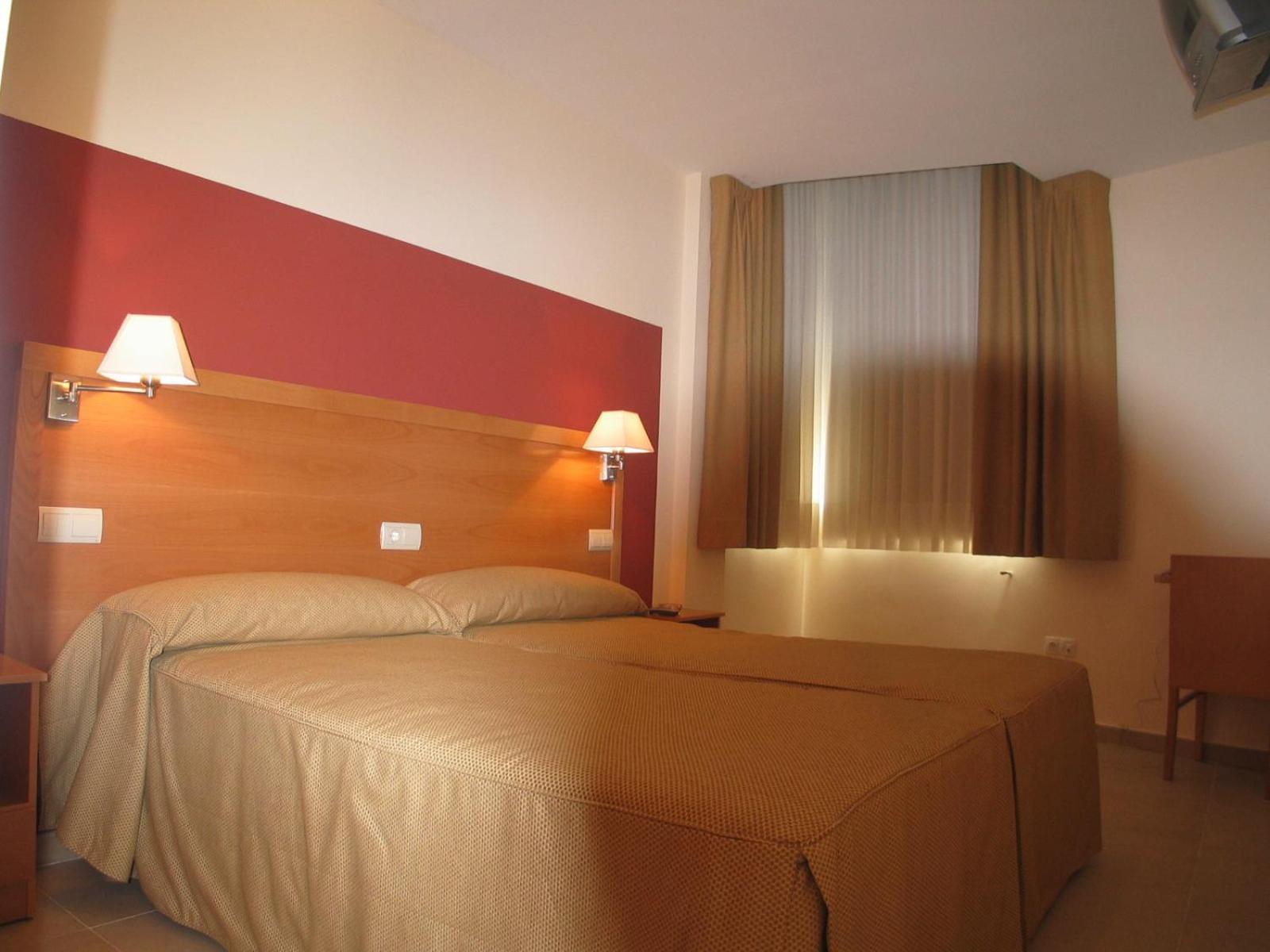 Hostal Ciudad De Caparra Carcaboso Kamer foto